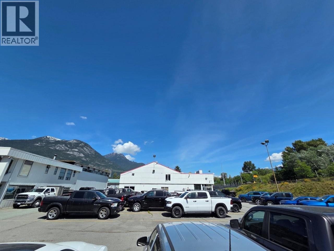 1160&1180 Hunter Place Property Photo 15