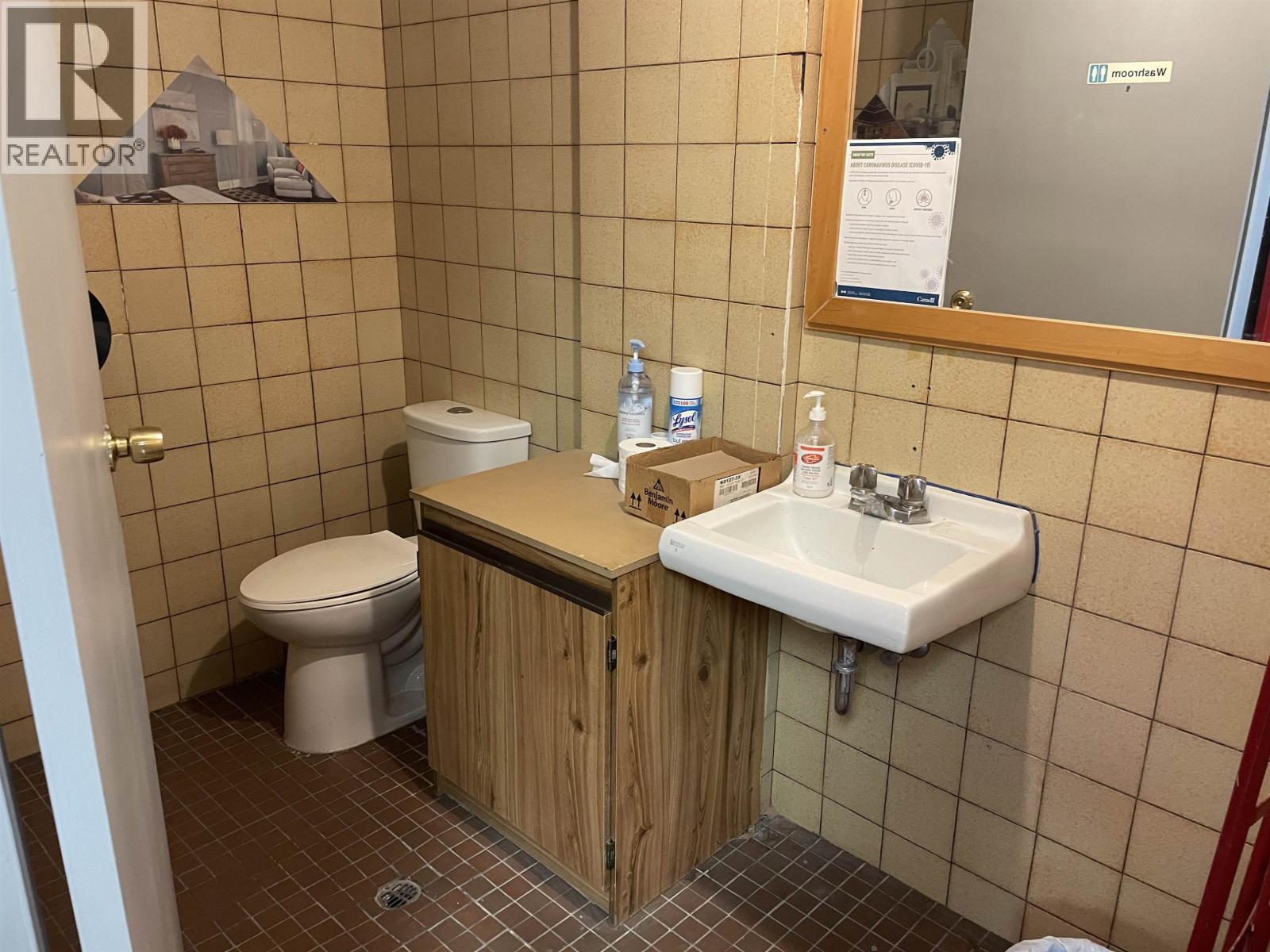 2 255 Birch Avenue Property Photo 13