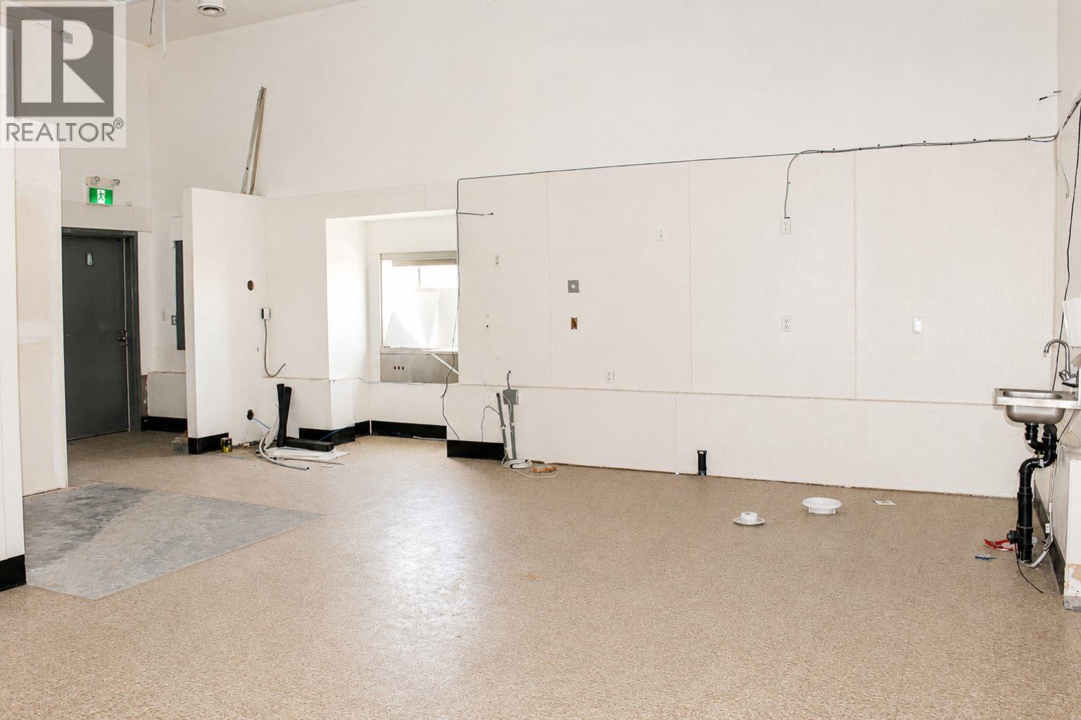 960 Chew Road Property Photo 11