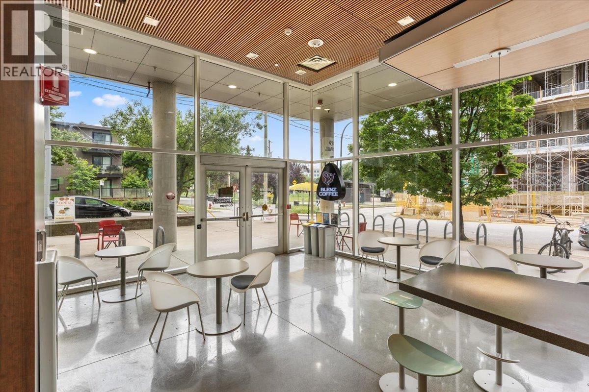 1120 E 7th Avenue Property Photo 13