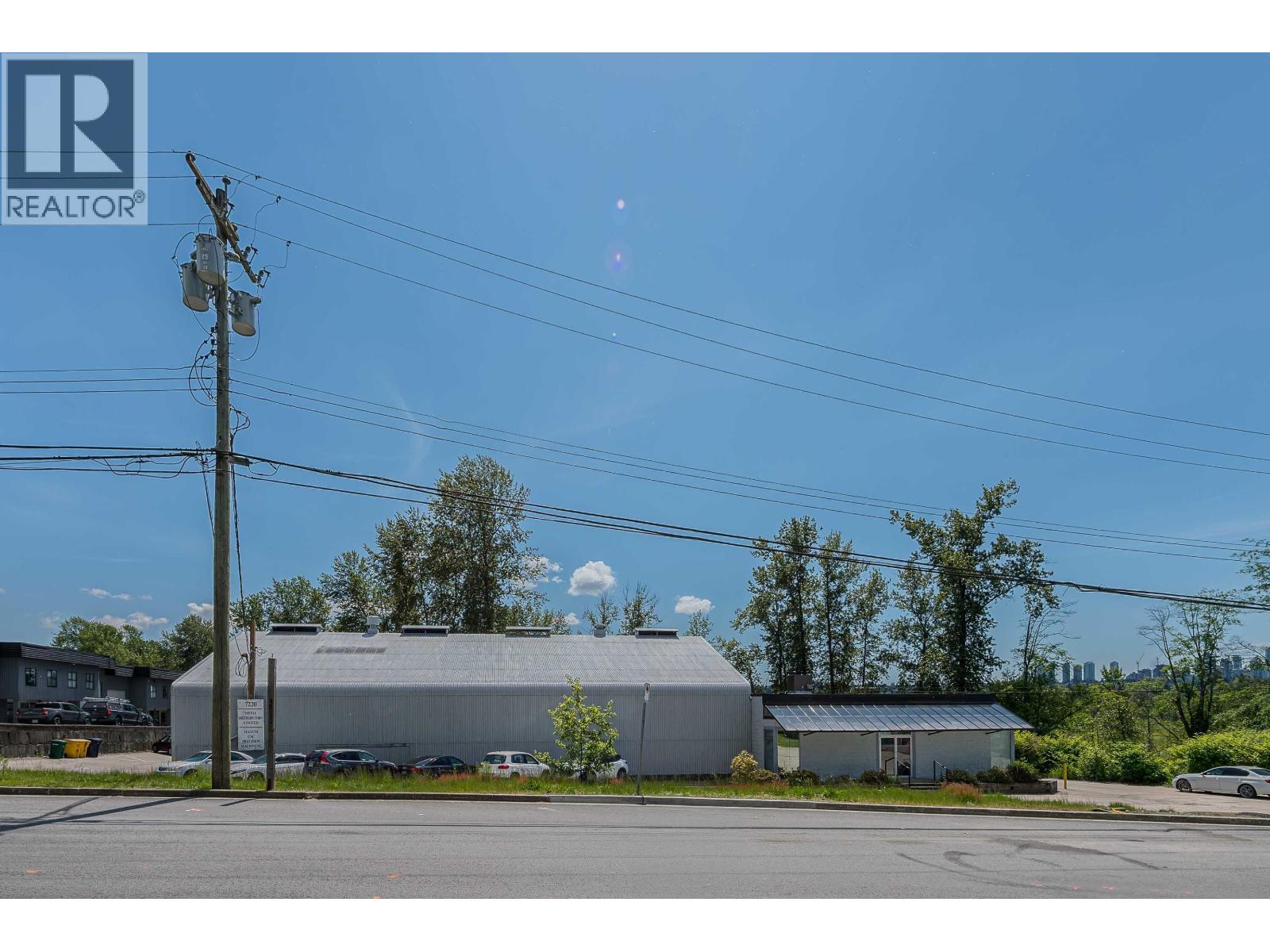7220 Winston Street Property Photo 2