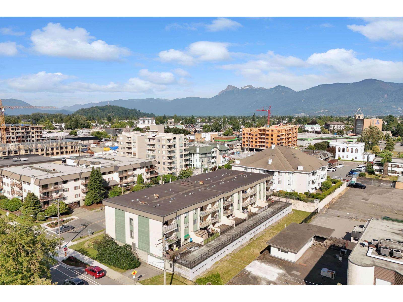 45744 Spadina Avenue Property Photo 10