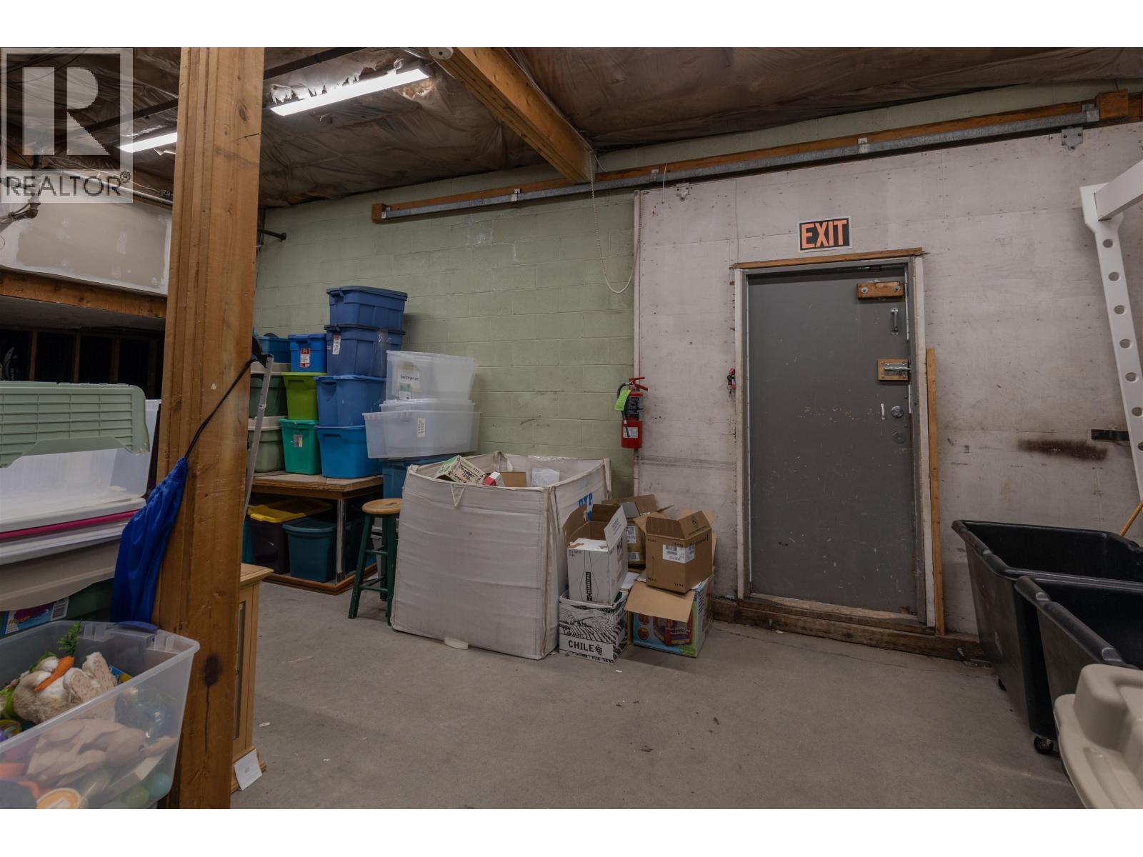 4552 Lakelse Avenue Property Photo 15