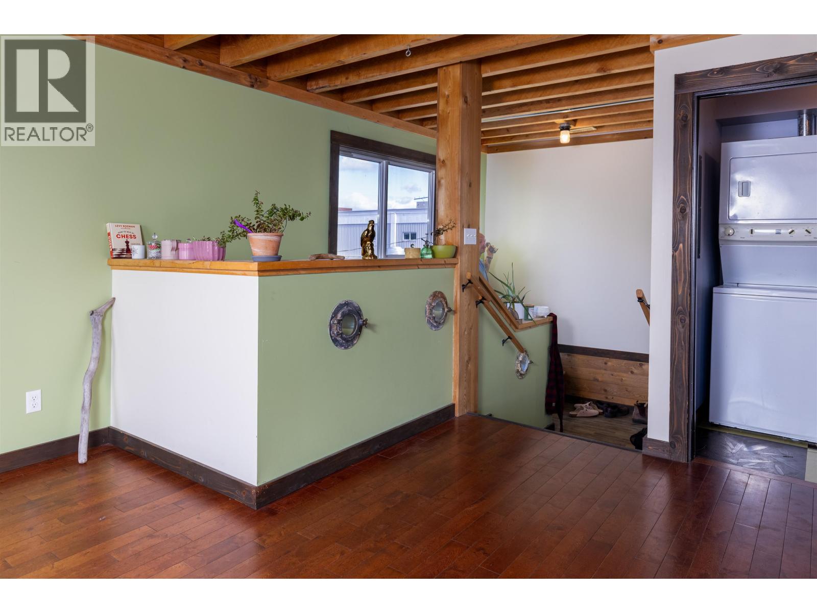 4552 Lakelse Avenue Property Photo 16