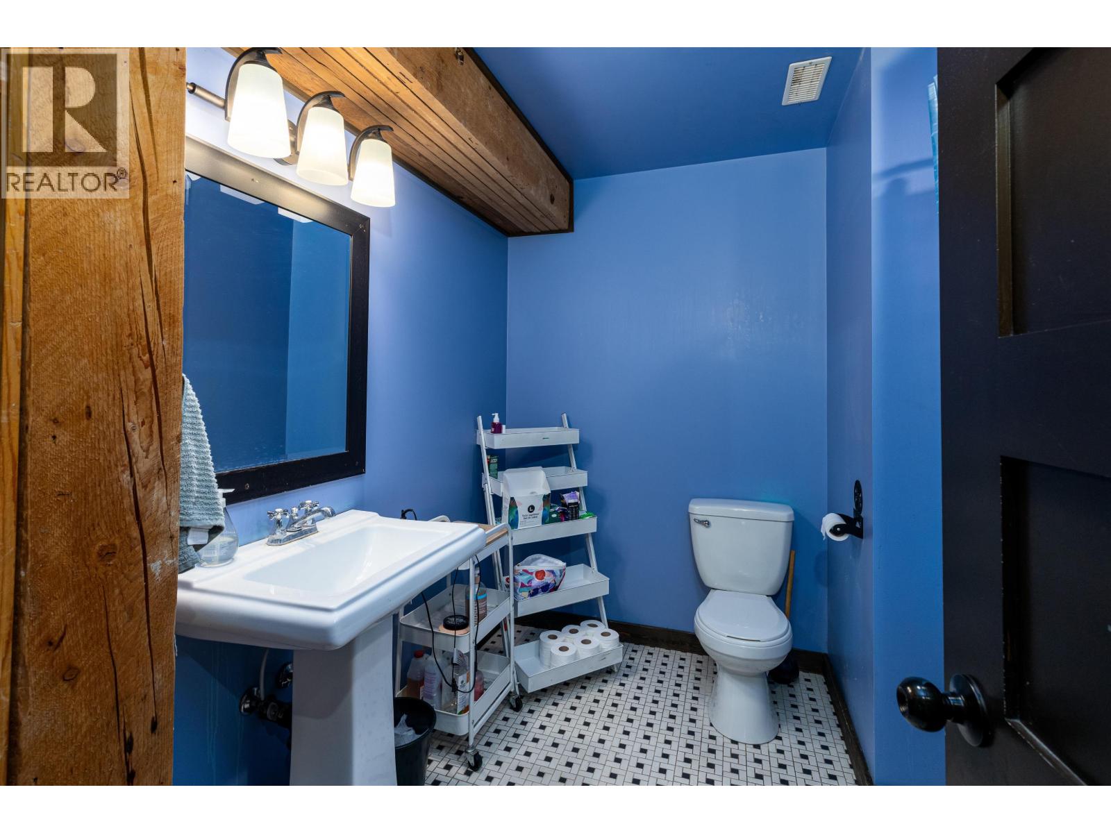 4552 Lakelse Avenue Property Photo 27