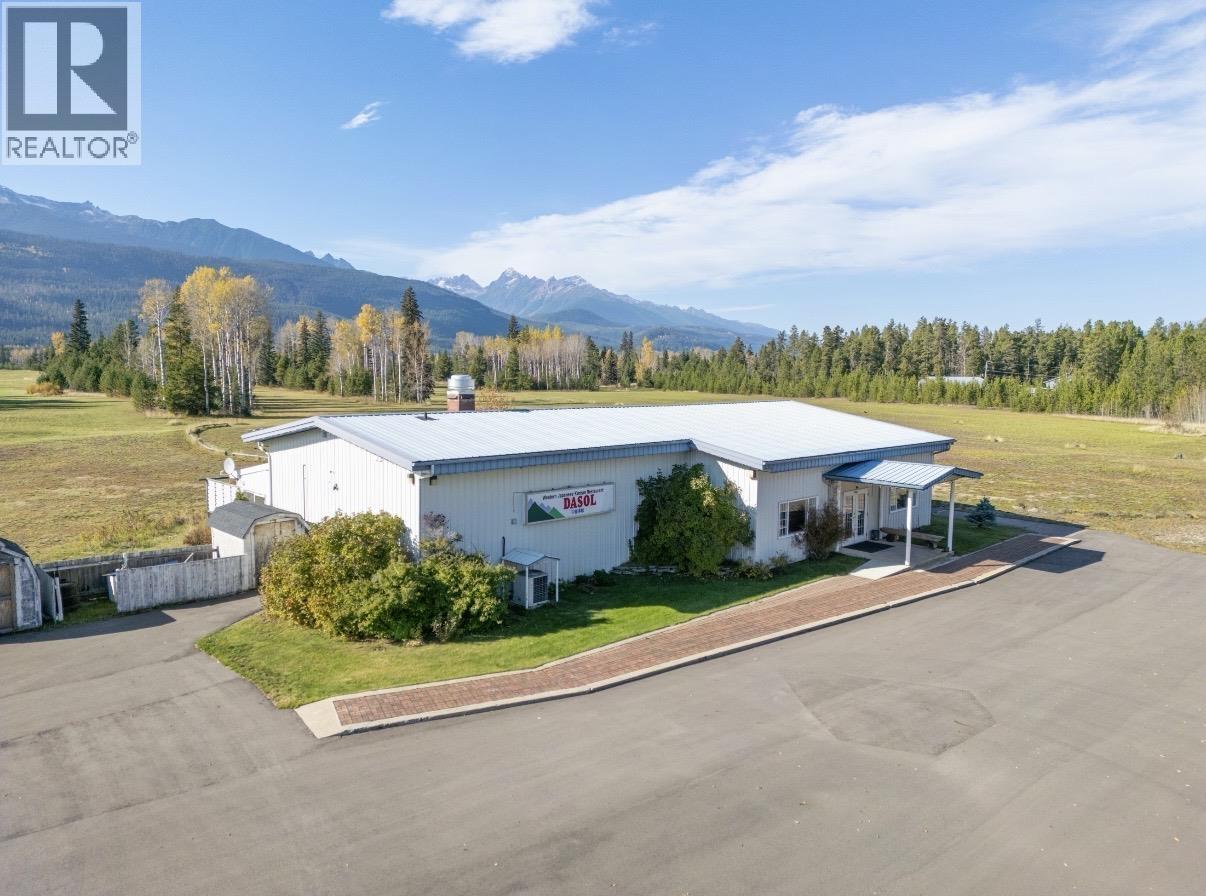 1655 S Highway 5 Property Photo 7