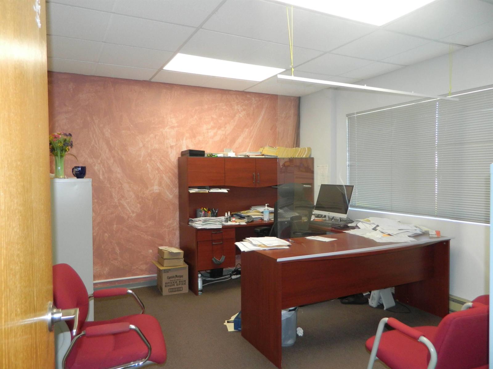 110 12414 82 Avenue Property Photo 4
