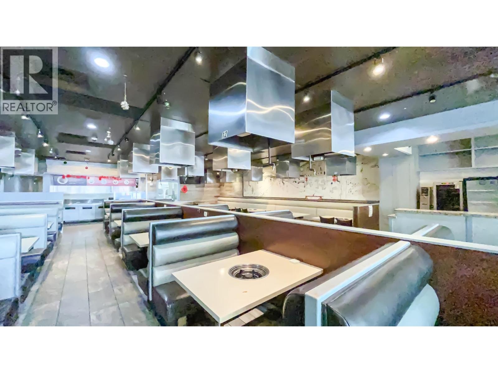 1542 Robson Street Property Photo 40