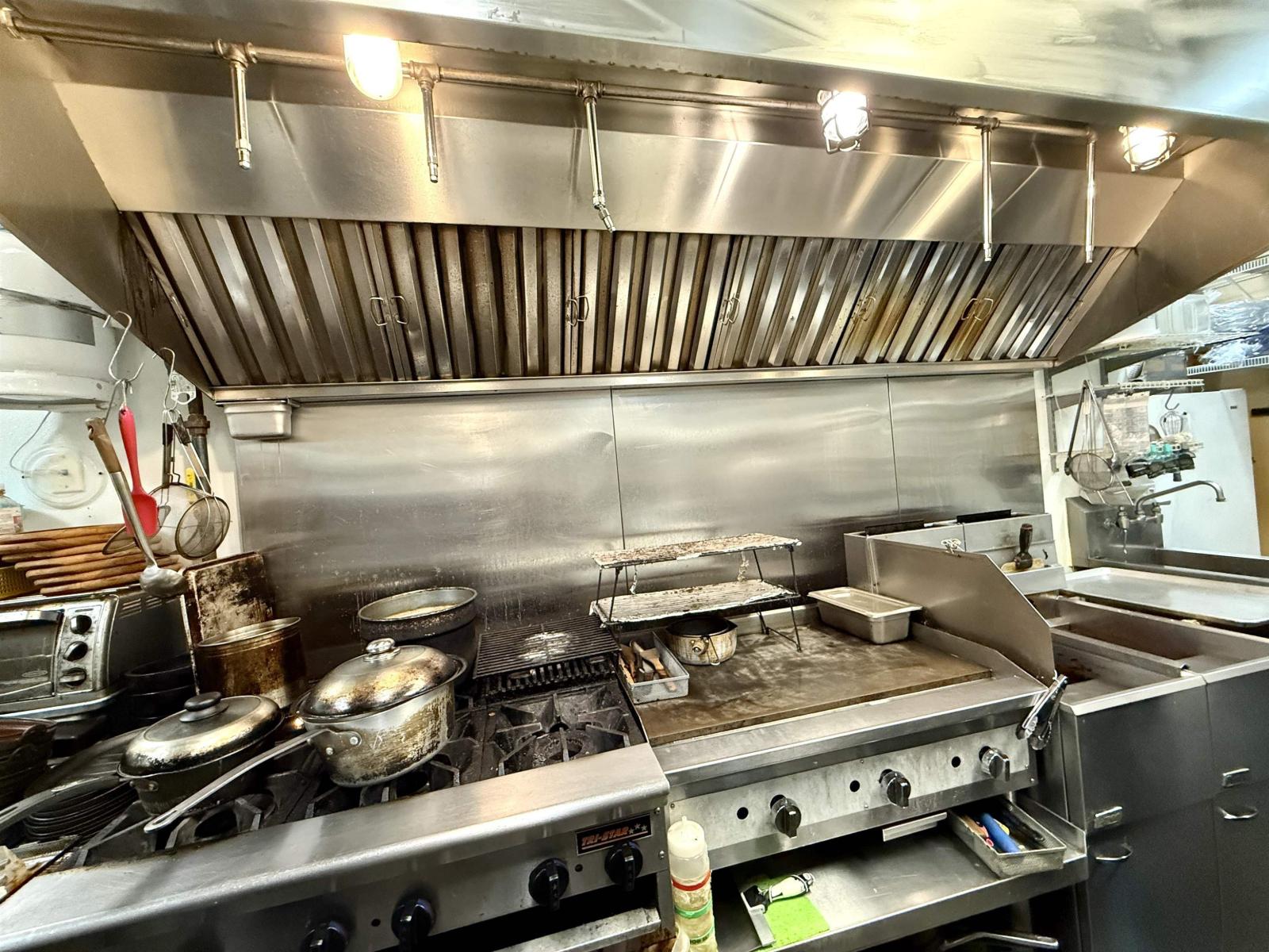122 12101 72 Avenue Property Photo 11