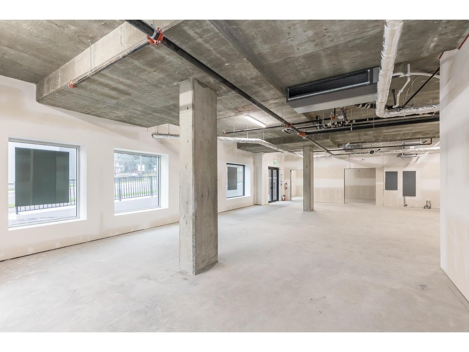 040 33816 South Fraser Way Property Photo 6