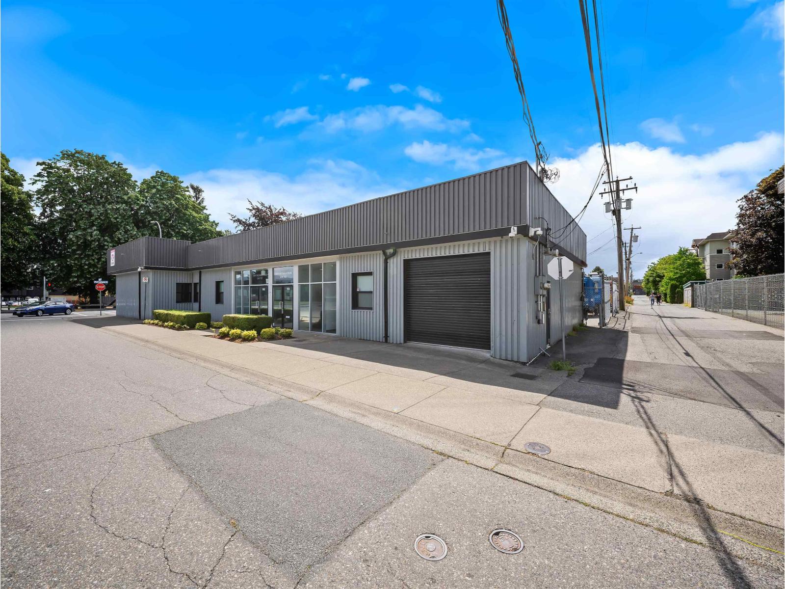 102 2491 MCCALLUM ROAD Property Photo 1
