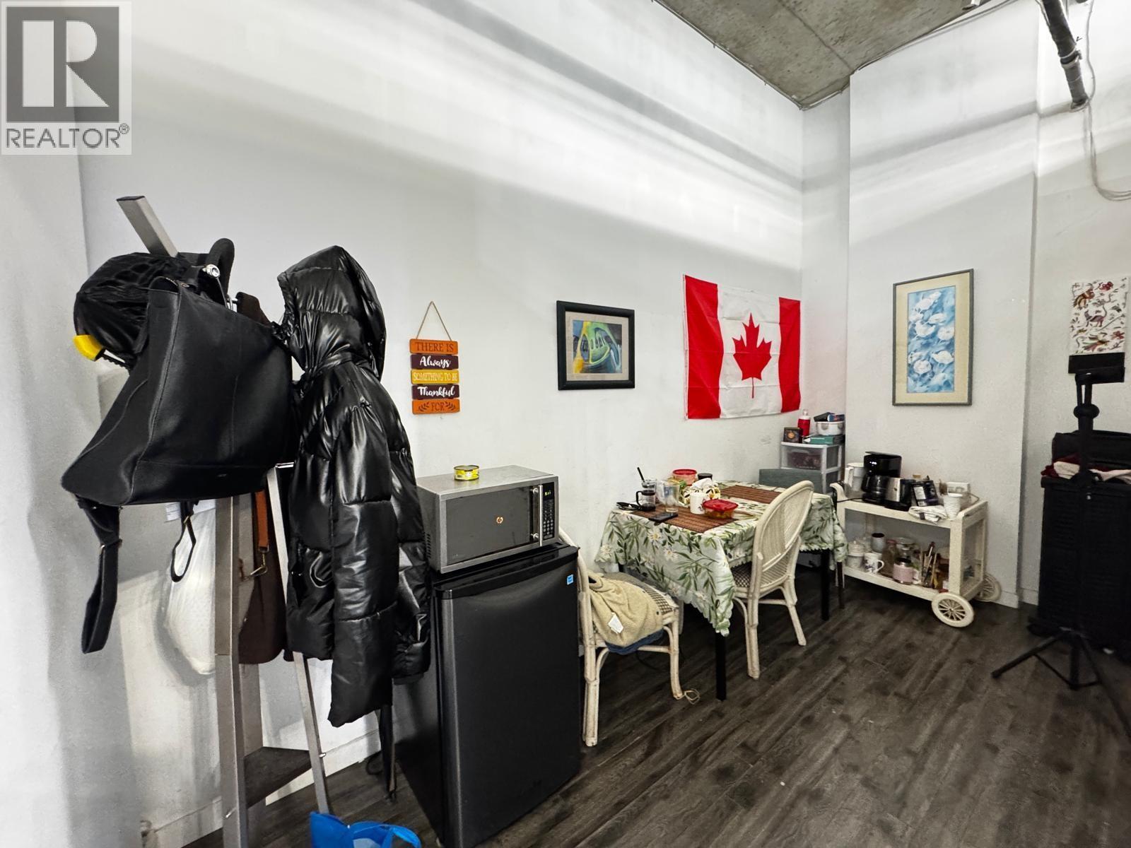 11556 Confidential Property Photo 10