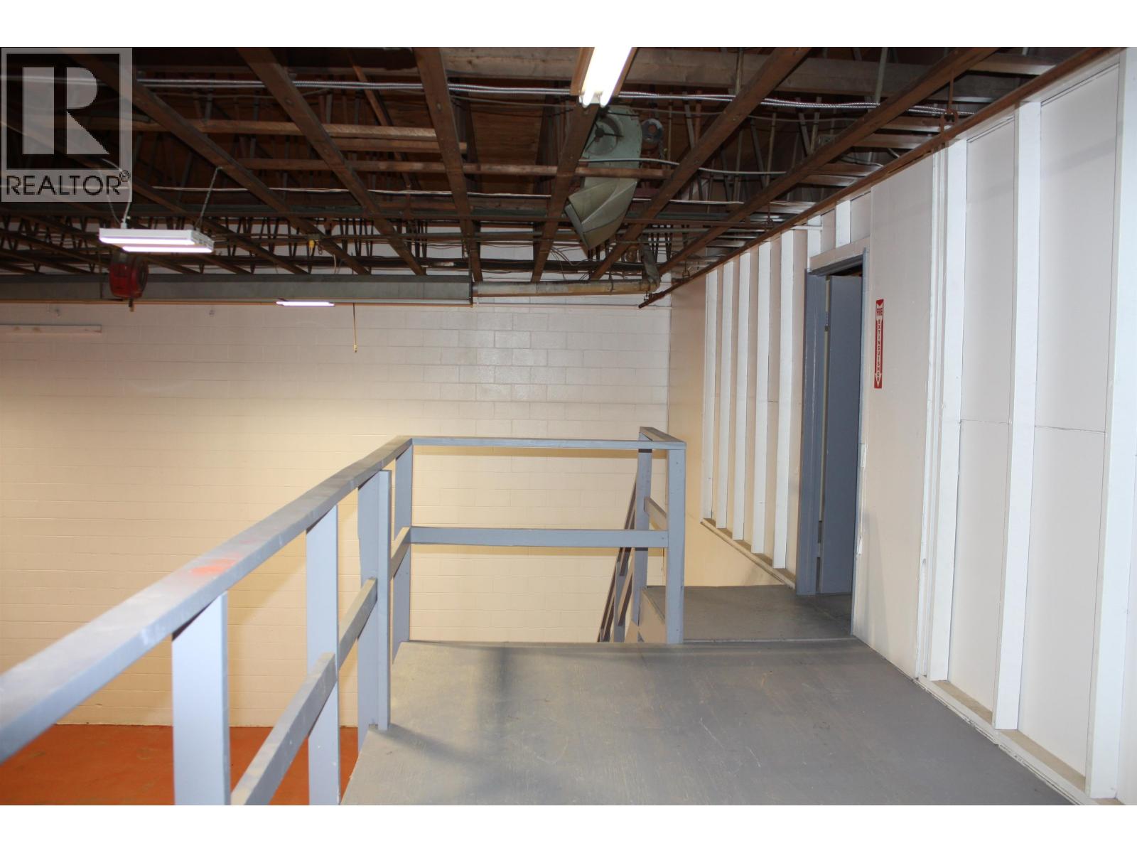 10004 94 Avenue Property Photo 10