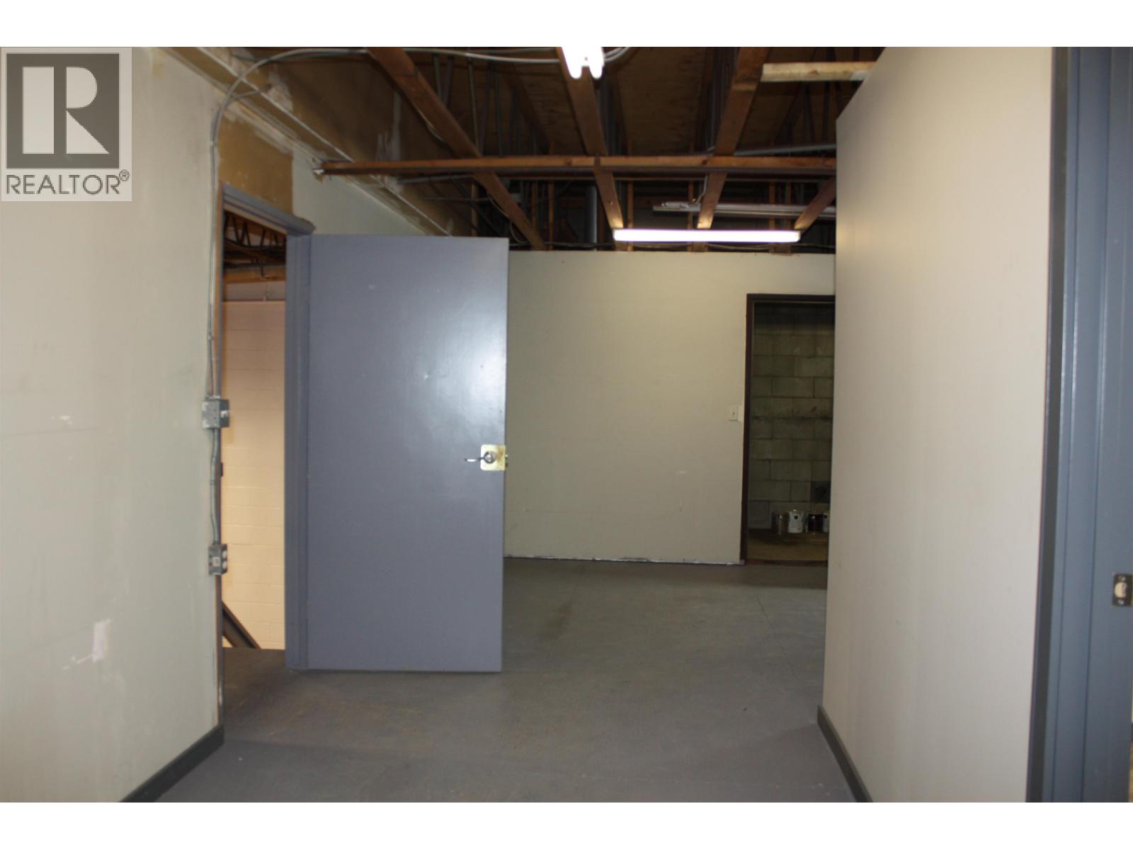 10004 94 Avenue Property Photo 15