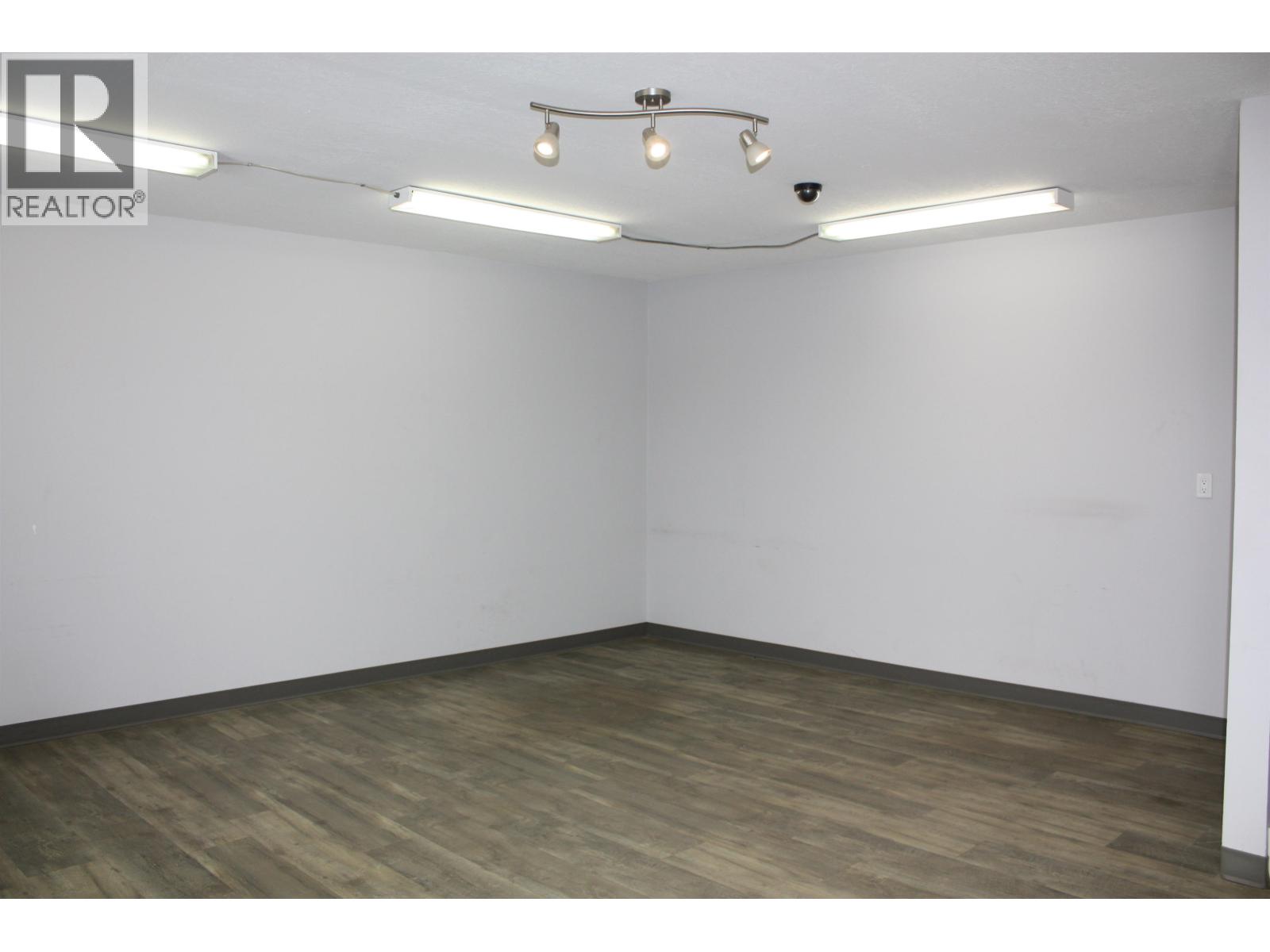 10004 94 Avenue Property Photo 17