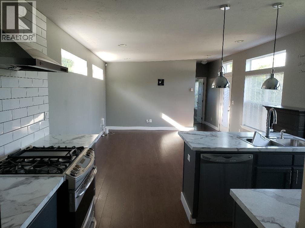 3886 Muller Avenue Property Photo 4