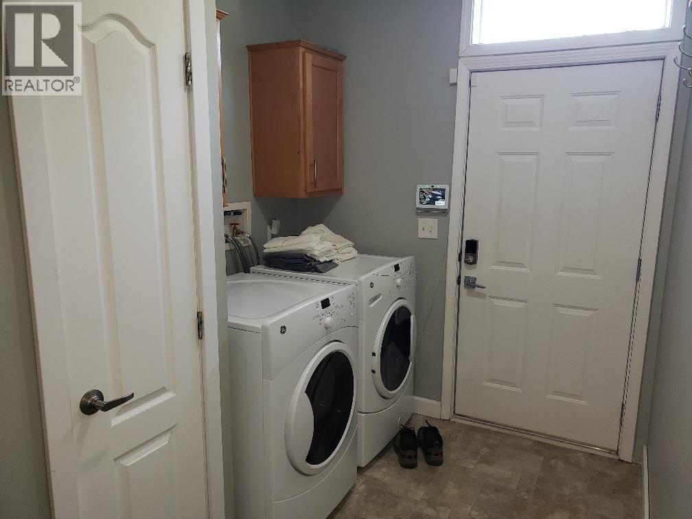 3886 Muller Avenue Property Photo 7