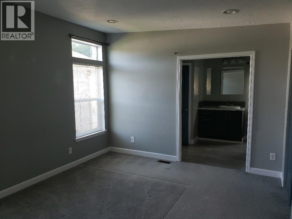 3886 Muller Avenue Property Photo 10
