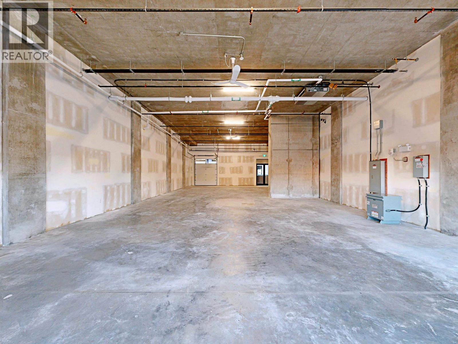 364 8250 Manitoba Street Property Photo 3