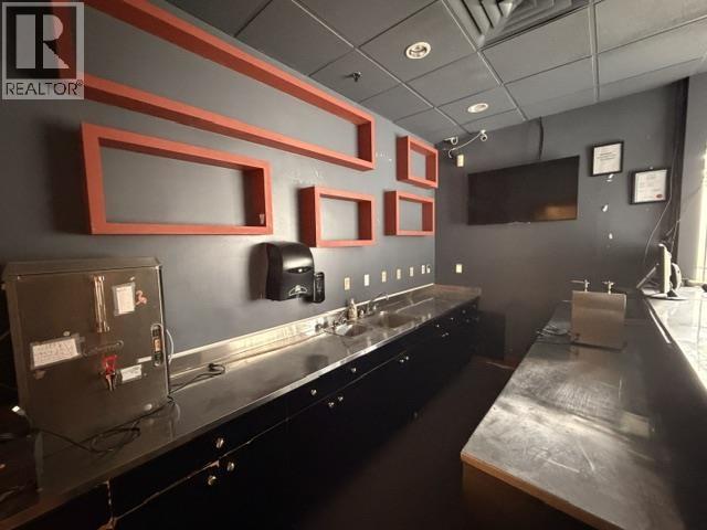 130 8400 Alexandra Road Property Photo 4