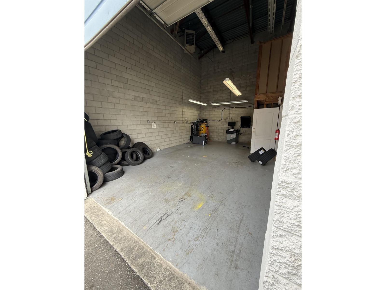 103 5967 206a Street Property Photo 4