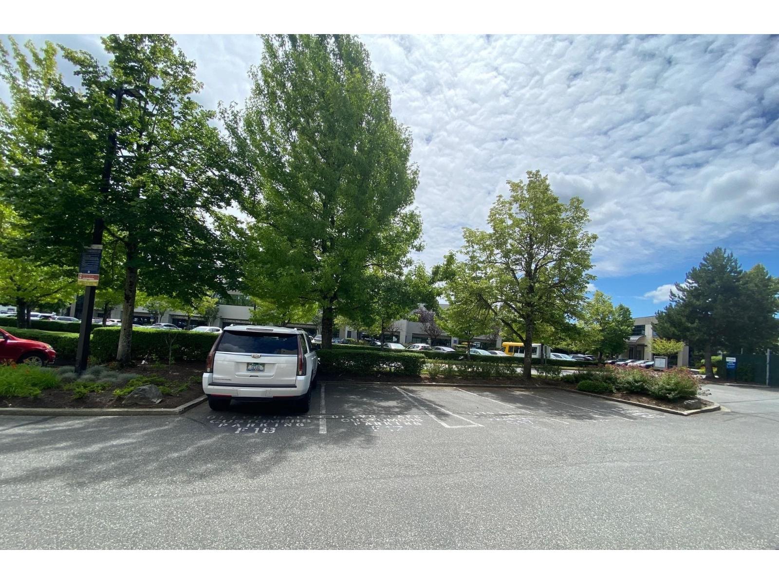 1014 7495 132 Street Property Photo 17