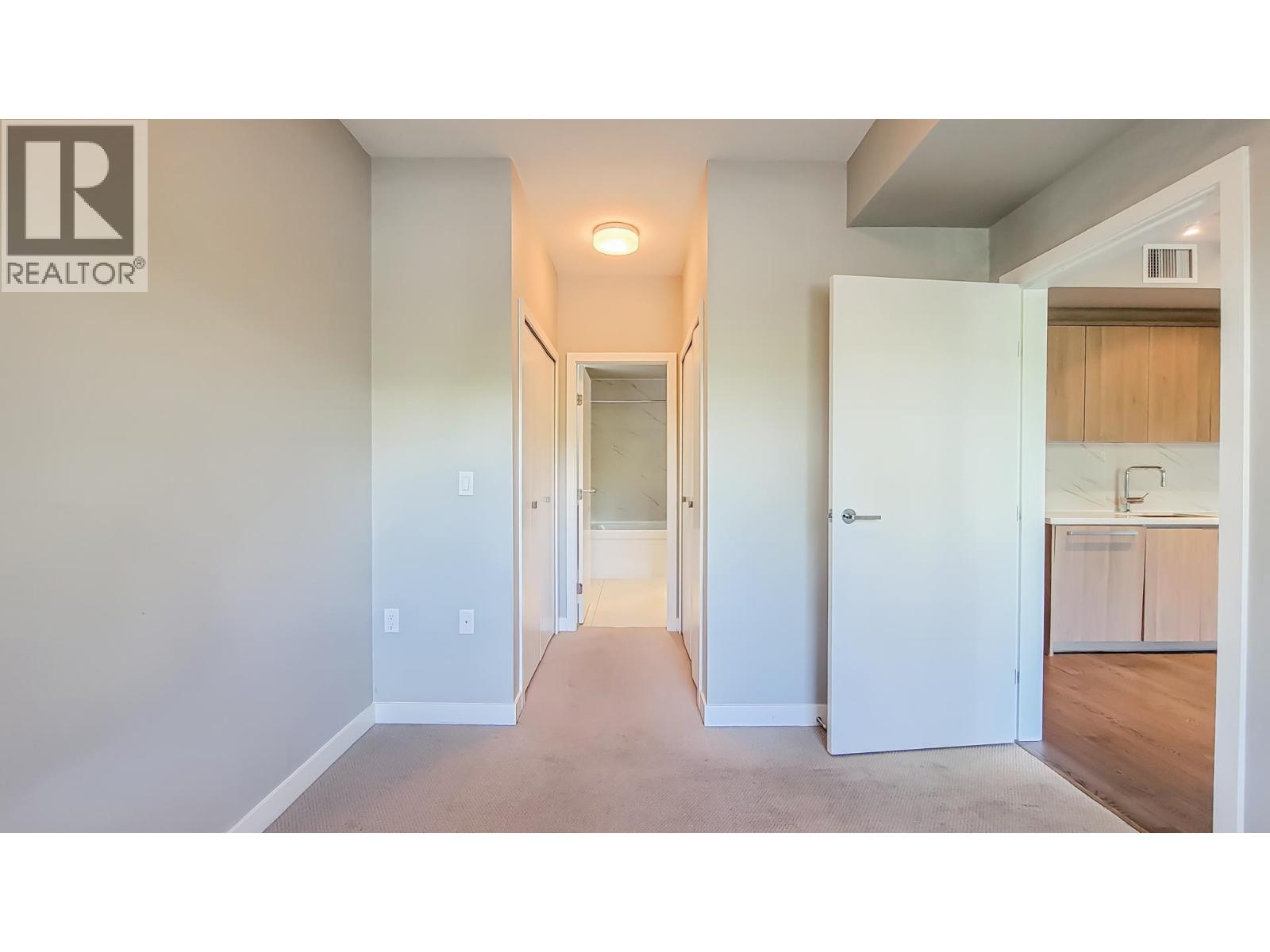 9333-9388 Tomicki Ave & Odlin Road Property Photo 14