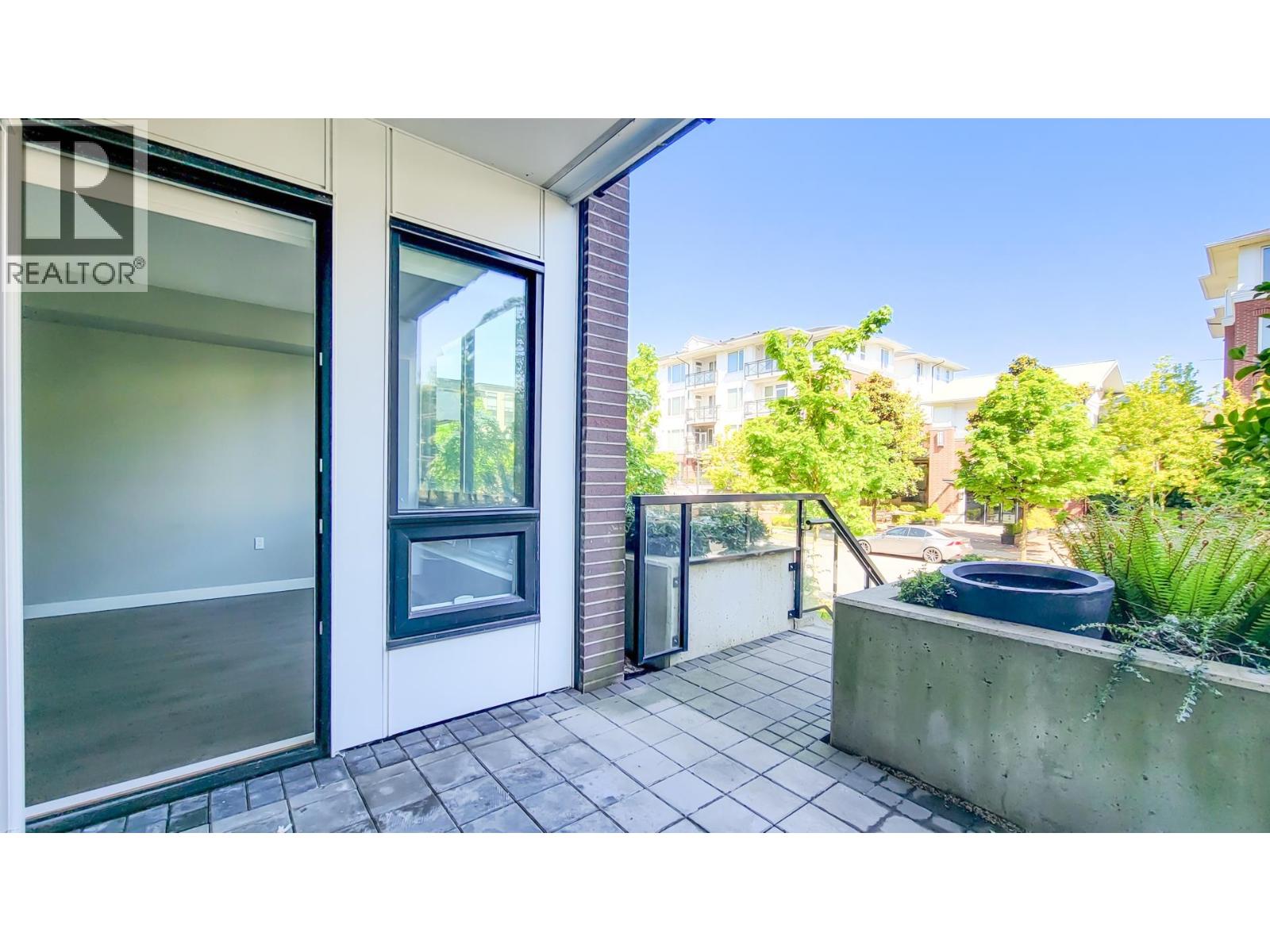 9333-9388 Tomicki Ave & Odlin Road Property Photo 18