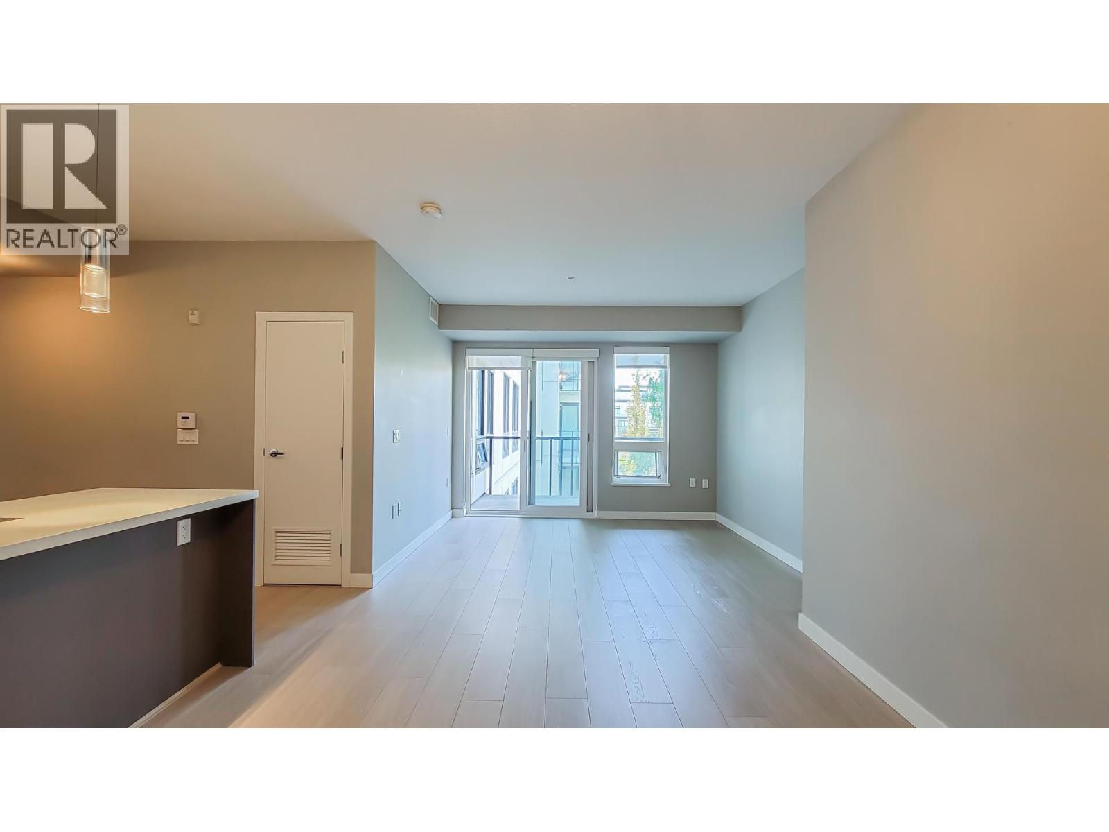9333-9388 Tomicki Ave & Odlin Road Property Photo 29