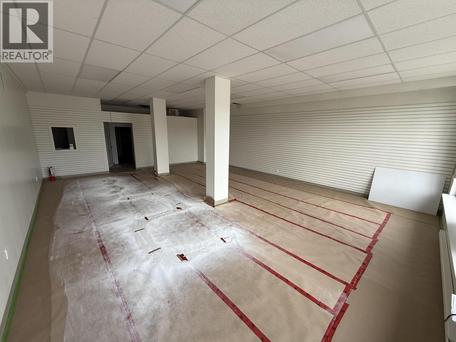10108 100 Street Property Photo 2