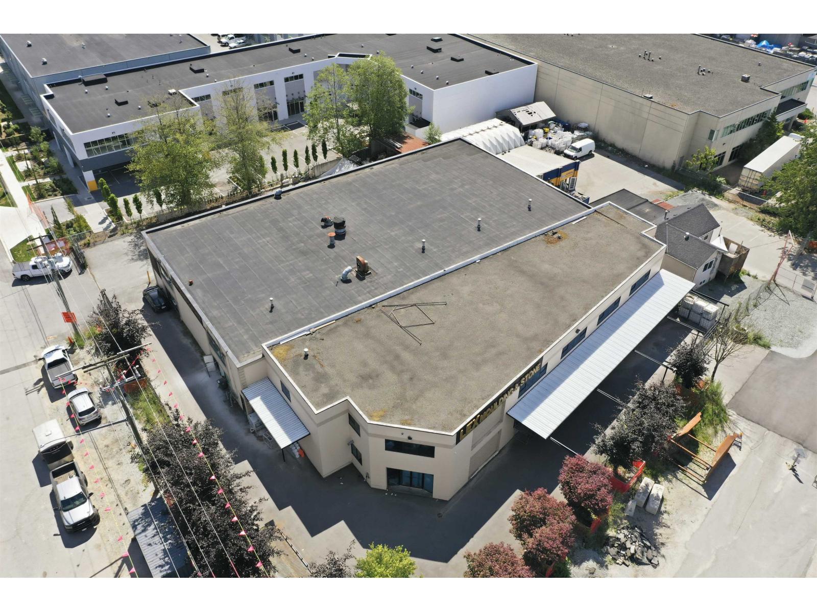 12050 90 Avenue Property Photo 5