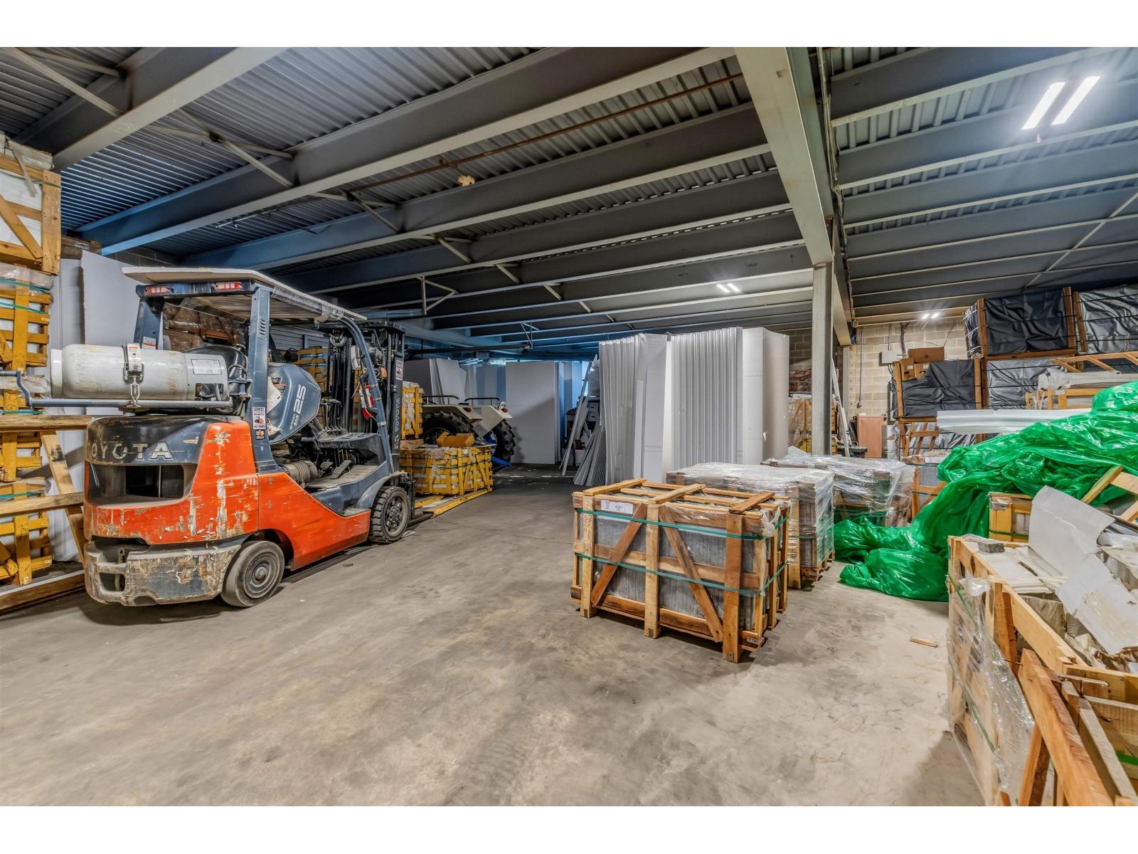 12050 90 Avenue Property Photo 14