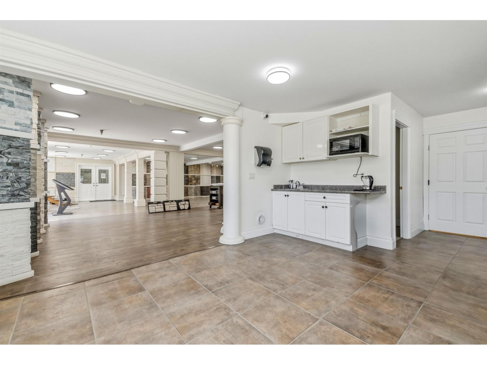 12050 90 Avenue Property Photo 27