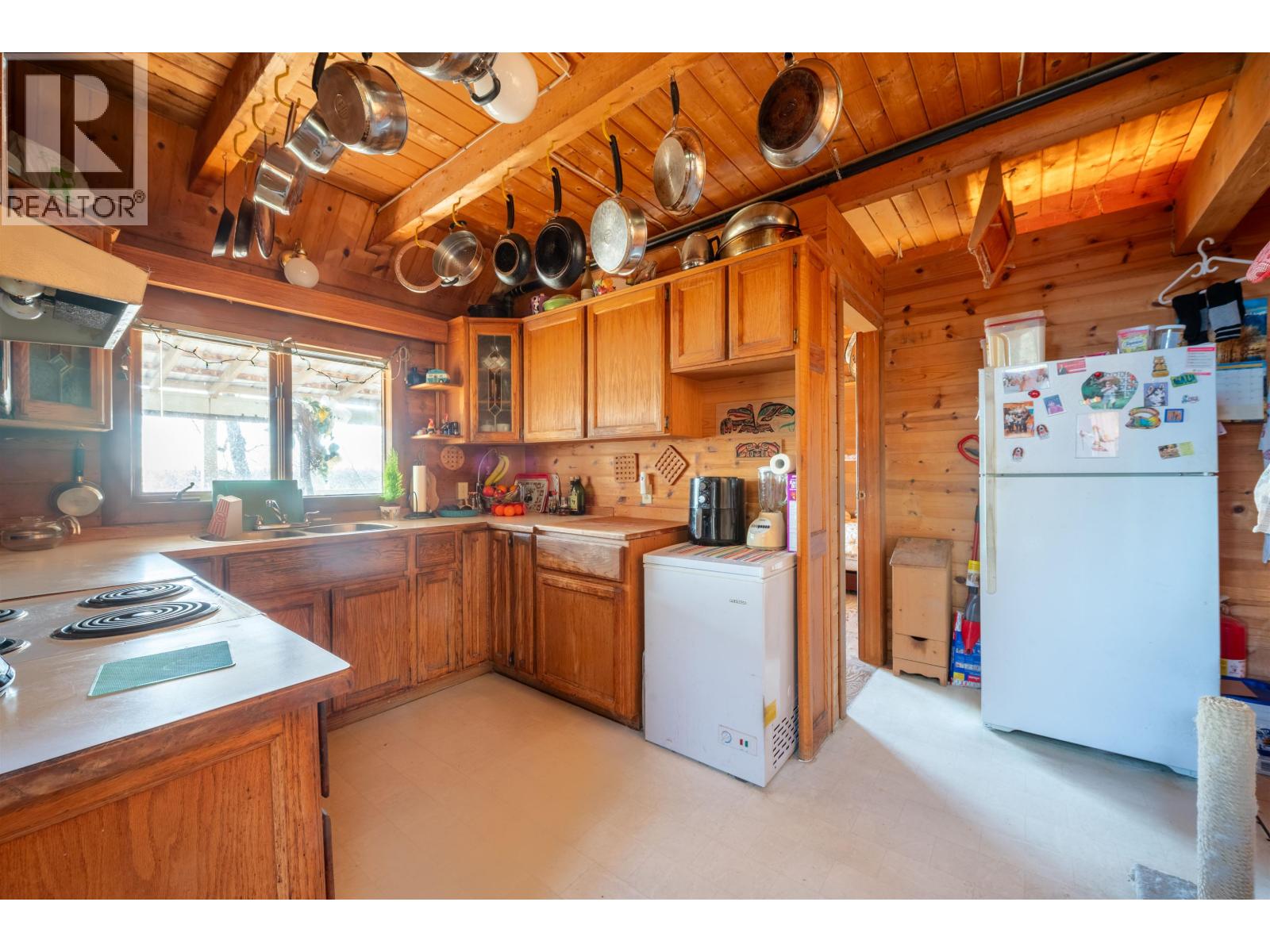 24578 Lougheed Highway Property Photo 9
