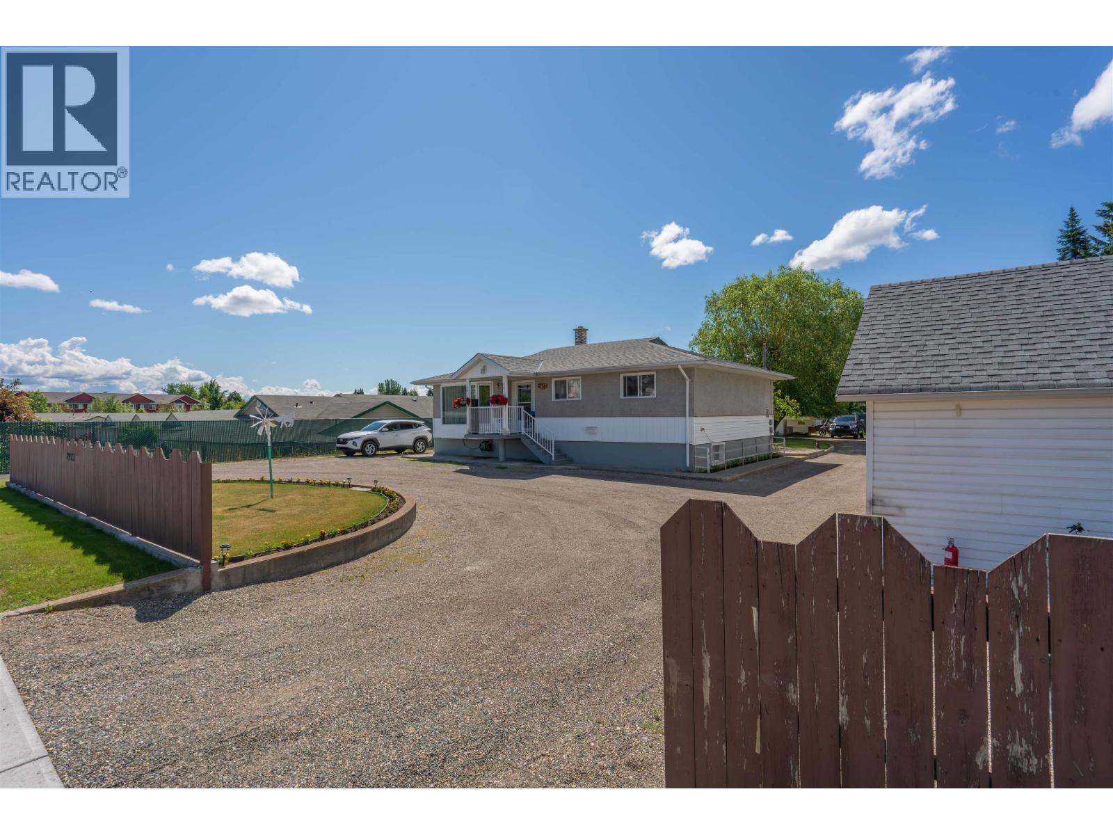 2923 Ferry Avenue Property Photo 2