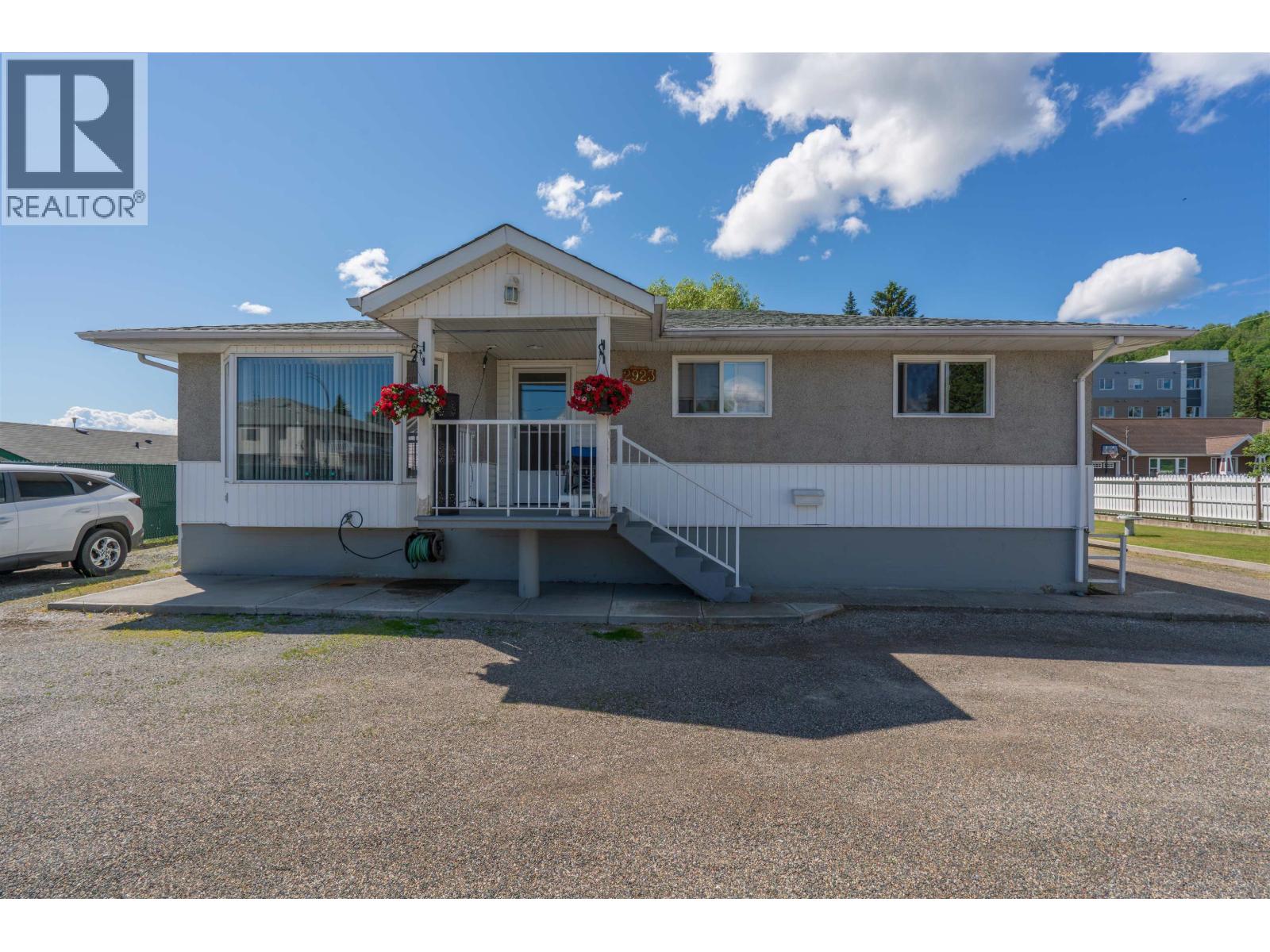 2923 Ferry Avenue Property Photo 8