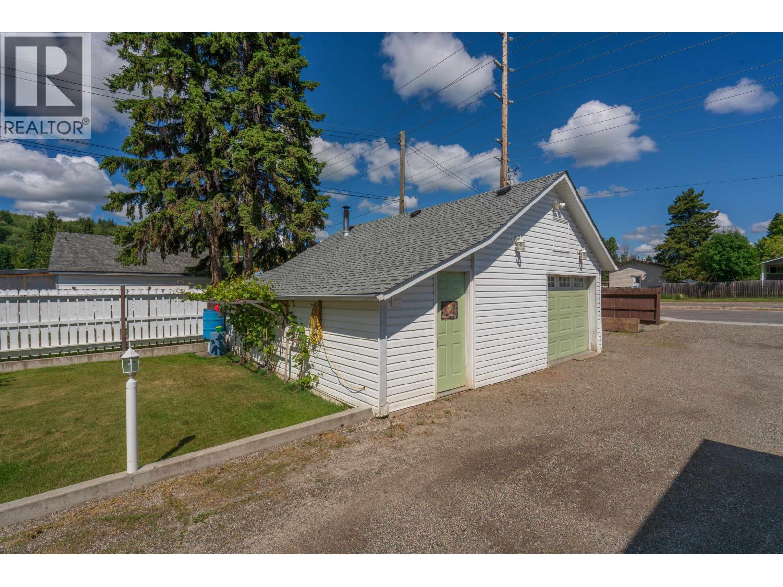 2923 Ferry Avenue Property Photo 11