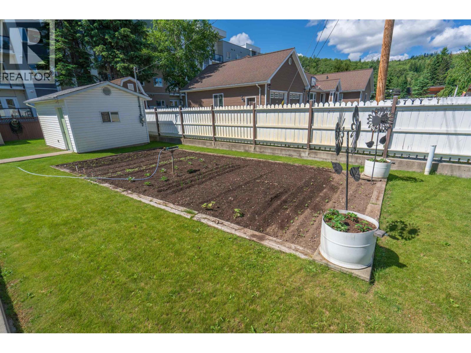 2923 Ferry Avenue Property Photo 14