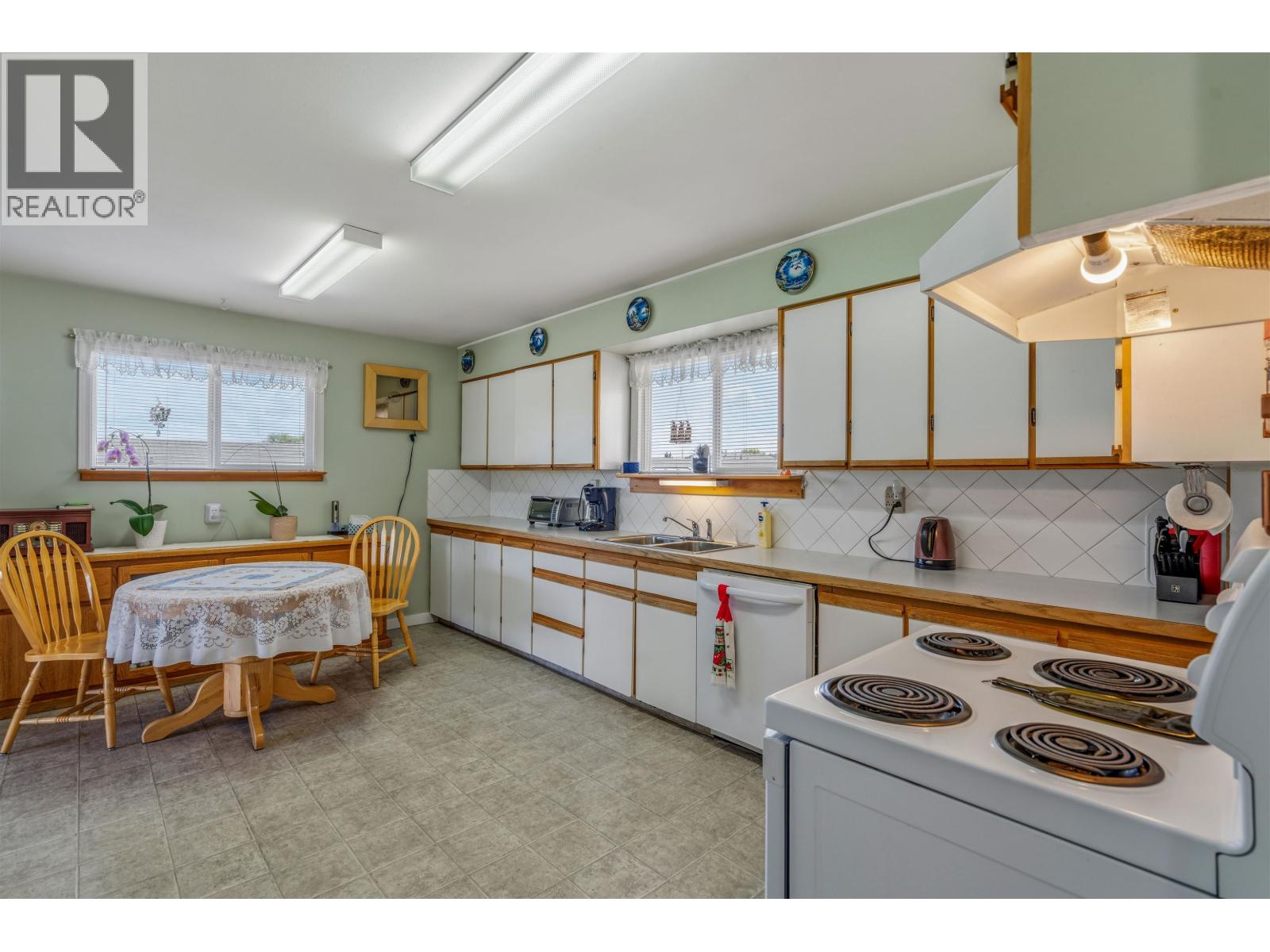 2923 Ferry Avenue Property Photo 20