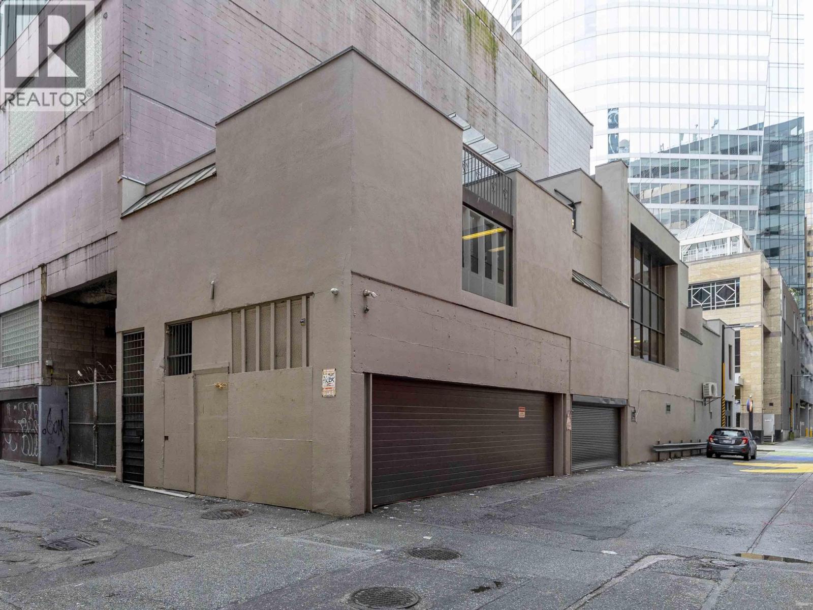 518 Hornby Street Property Photo 4