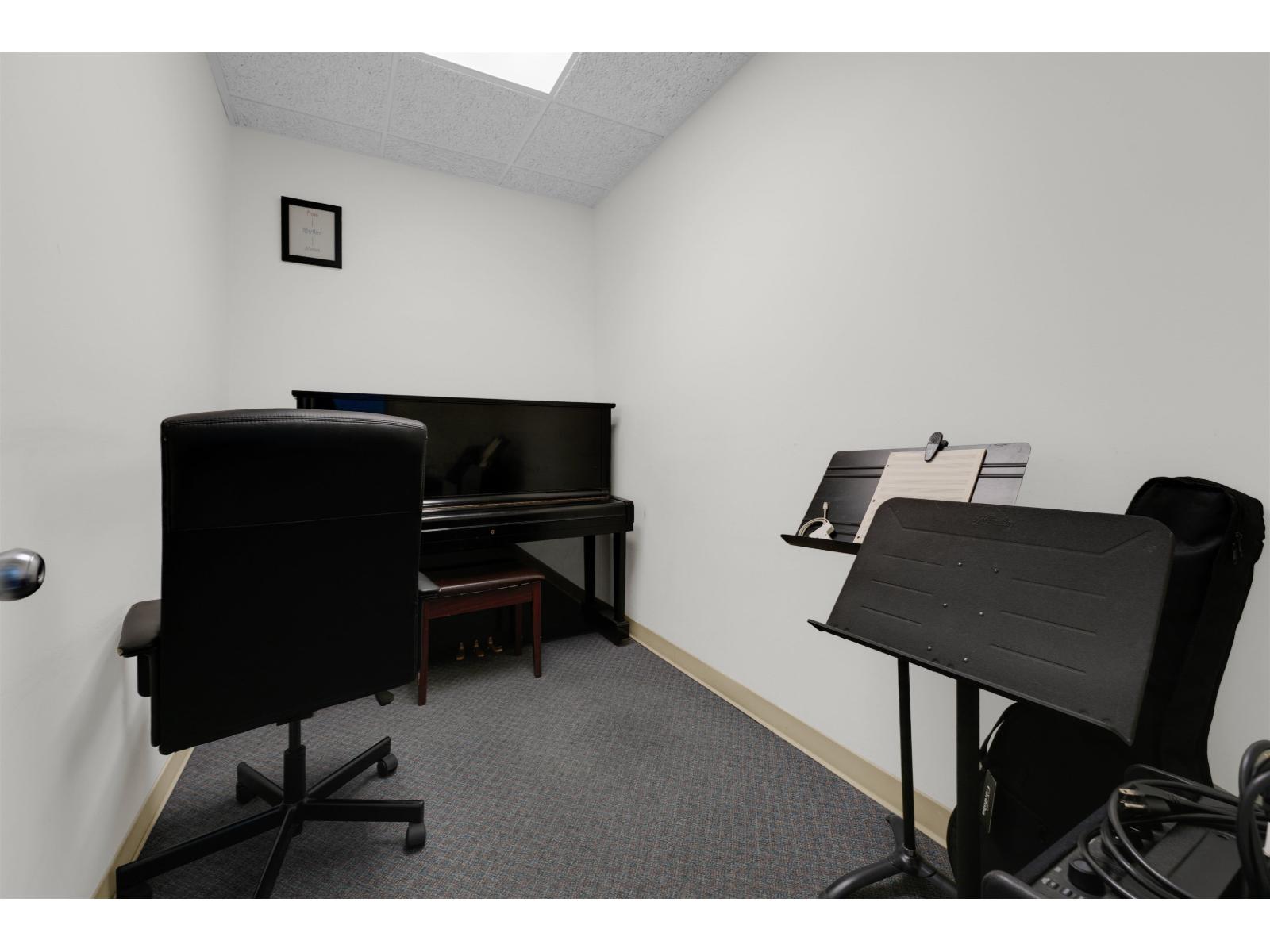 1333 Johnston Road Property Photo 17