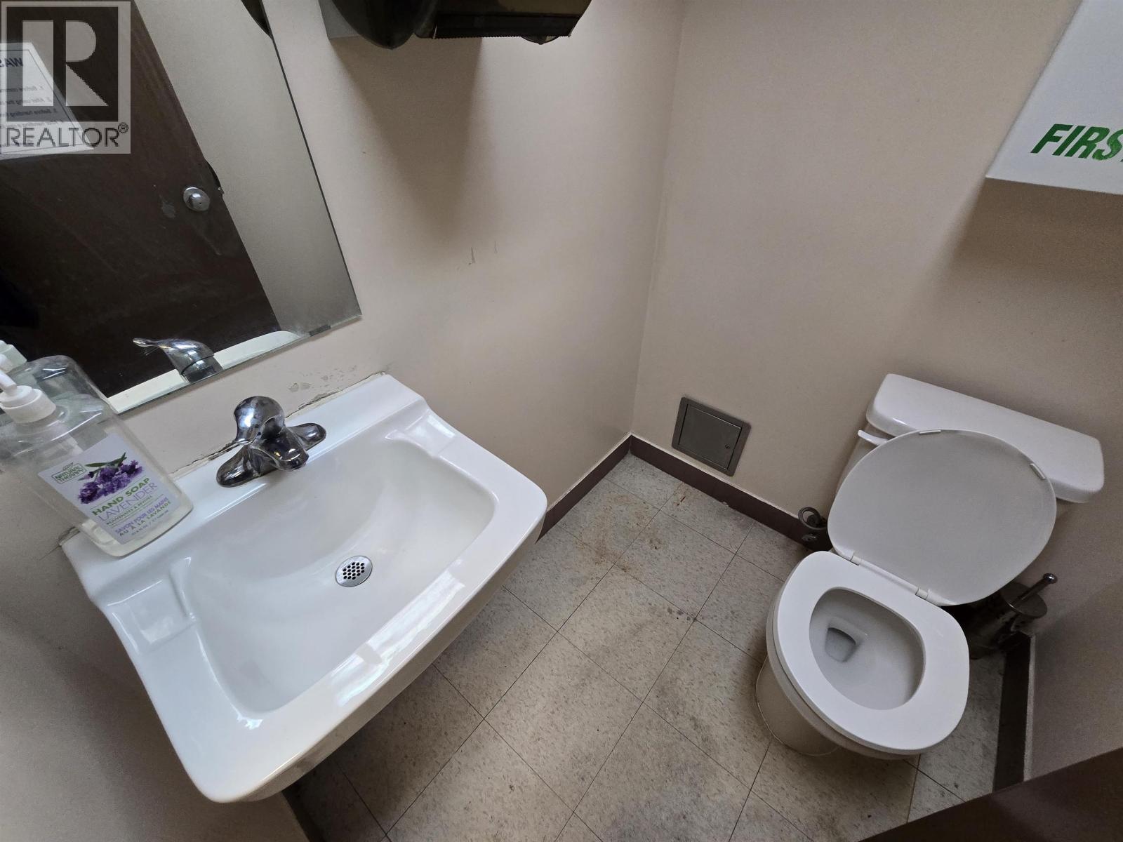 626 Front Street Property Photo 14