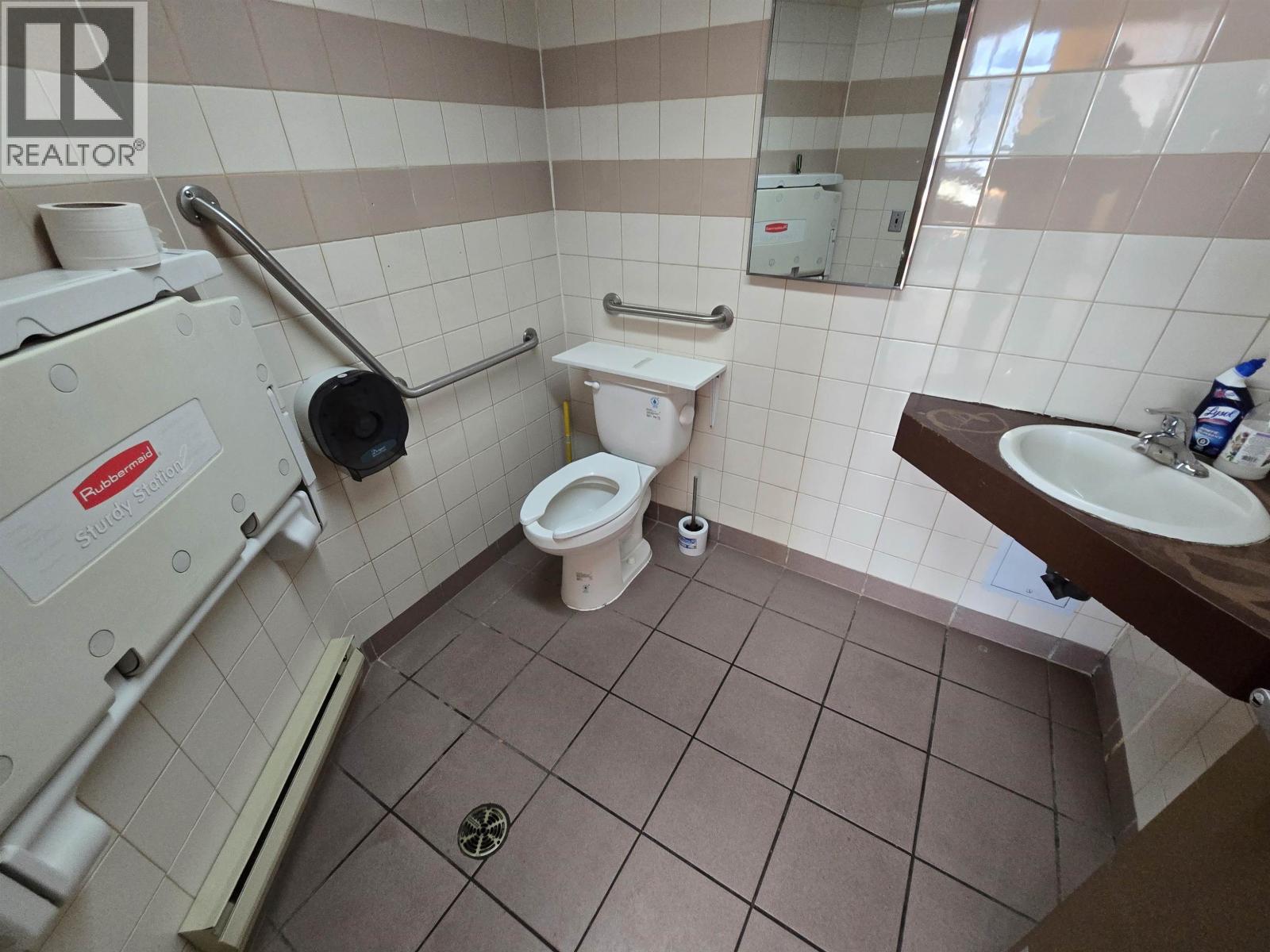 626 Front Street Property Photo 24