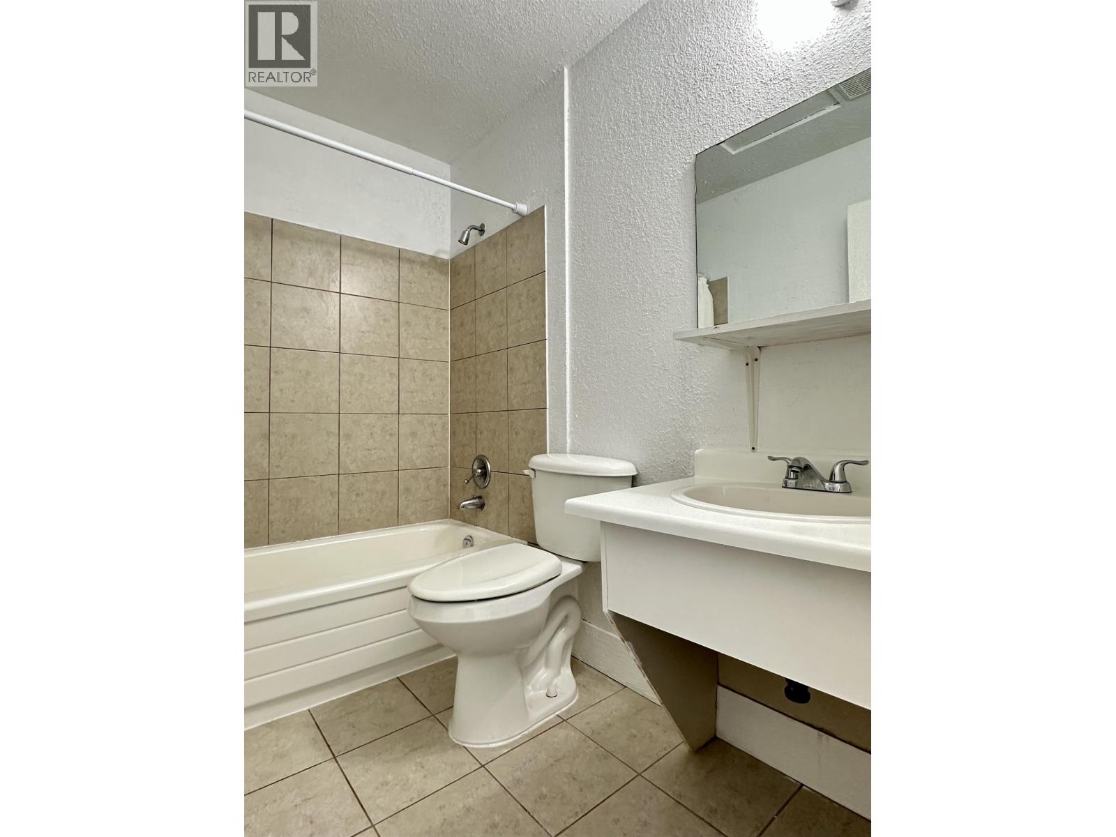 5036 W 51 Avenue Property Photo 19