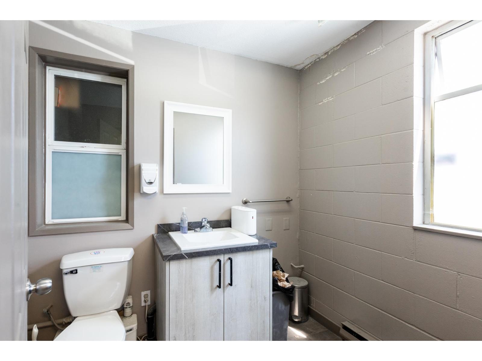 45920 Rowat Avenue Property Photo 14