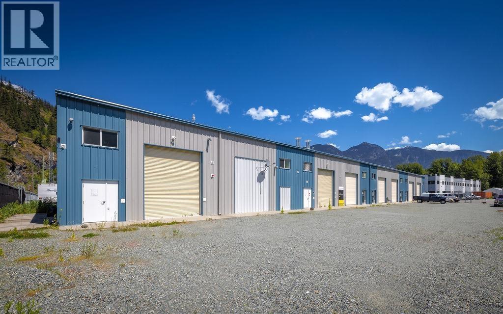7341 Industrial Way #6,7,8 Property Photo 1