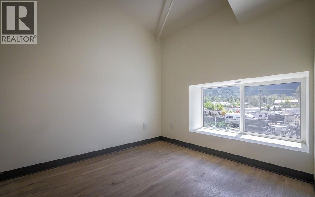 7341 Industrial Way #6,7,8 Property Photo 22