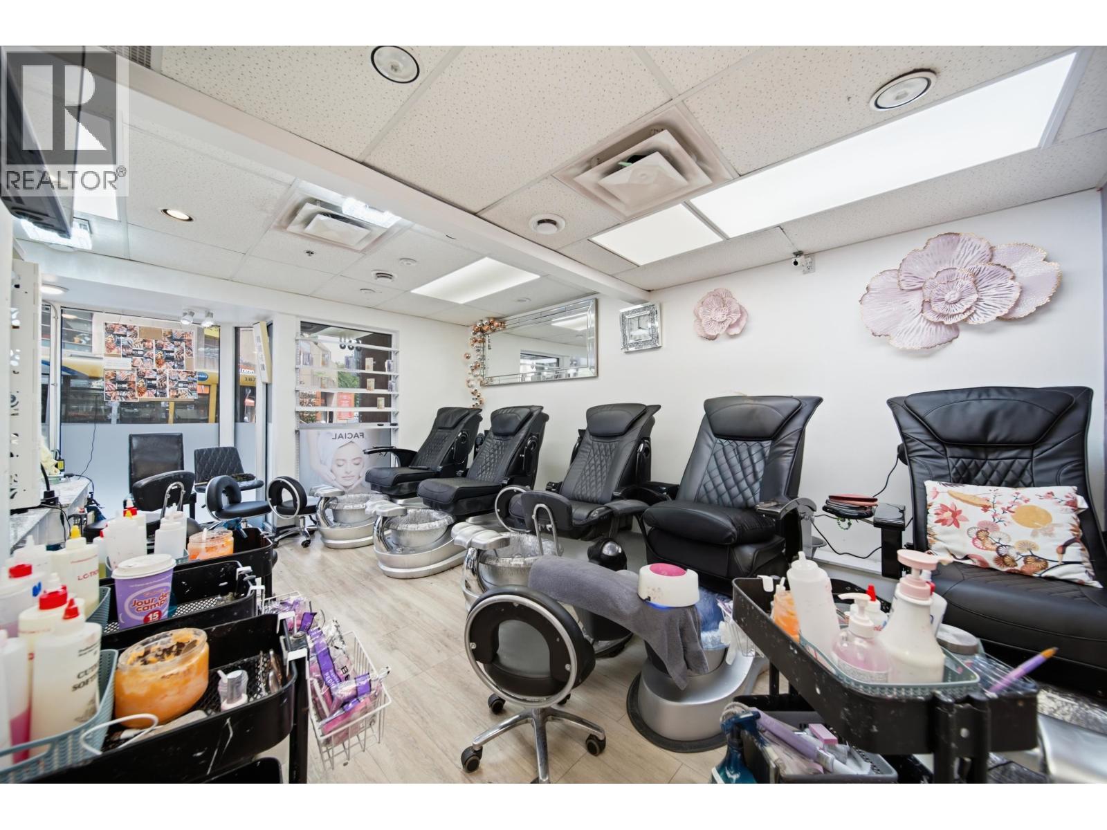 123 Confidential Street Property Photo 4