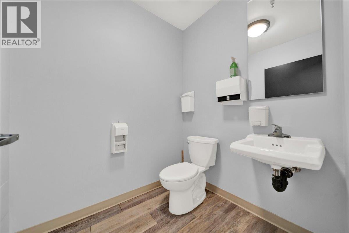 1355 Main Street Property Photo 14