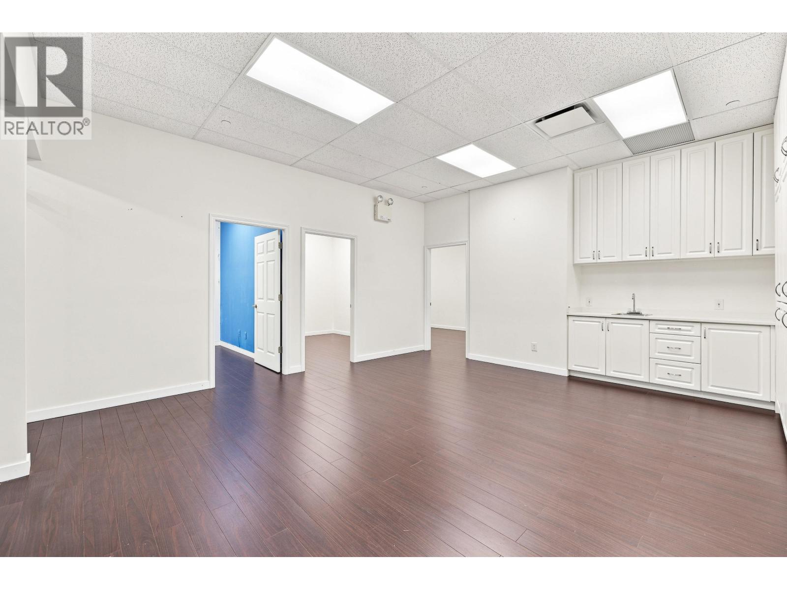 3030 4000 No. 3 Road Property Photo 20